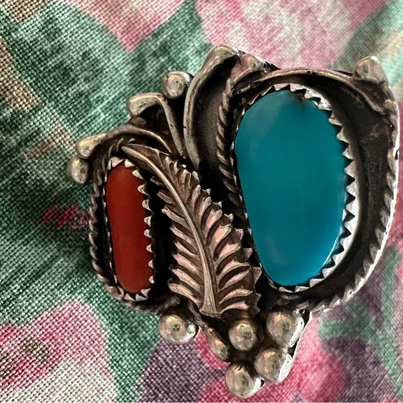 Navajo Sterling silver sleeping beauty, corral - Picture 9 of 11